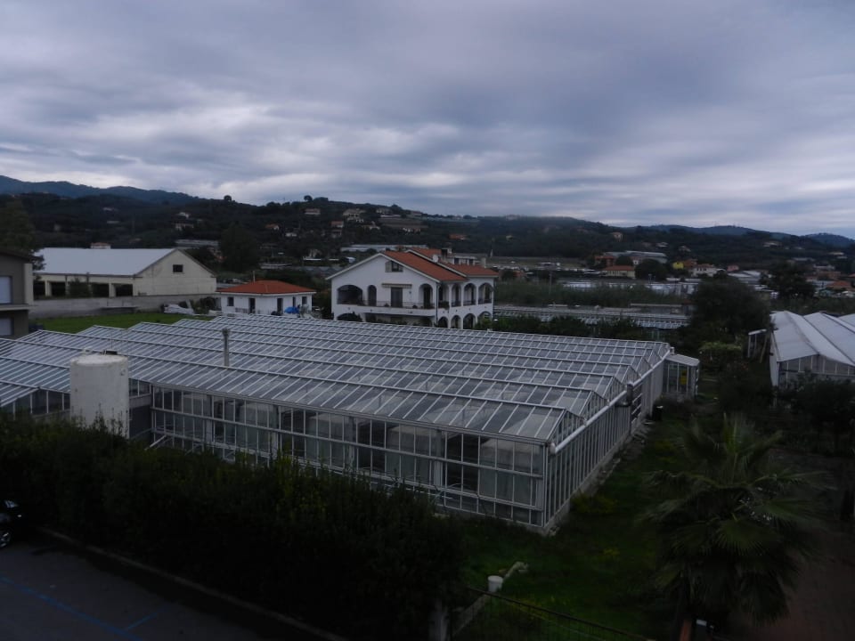 Ausblick vom Balkon Diano Sporting Apartments