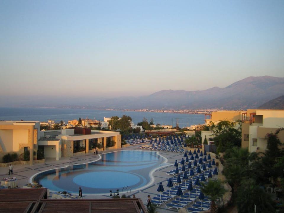 Blick vom Balkon Grand Hotel Holiday Resort