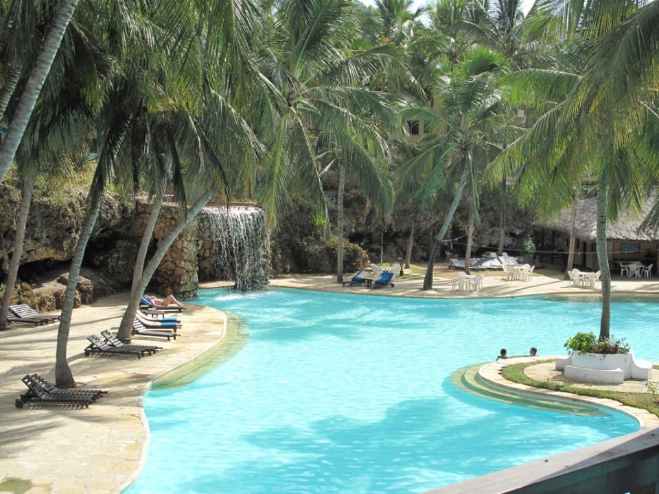 Pool vom Restaurant aus PrideInn Flamingo Beach Resort & Spa