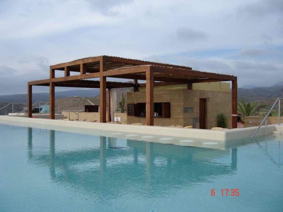 Pool mit Poolbar Salobre Hotel Resort & Serenity