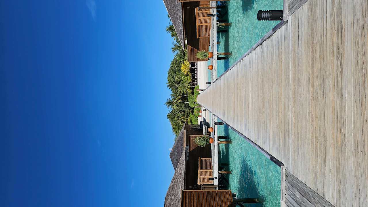 Außenansicht Vilamendhoo Island Resort & Spa