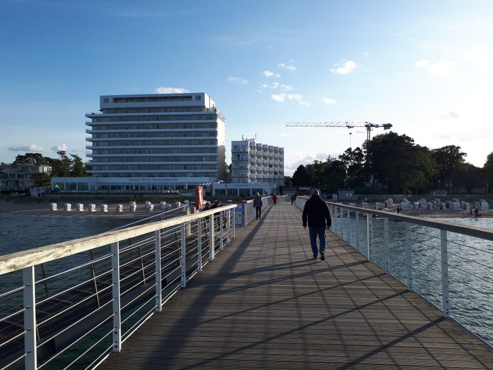 Strand Hotel Bellevue