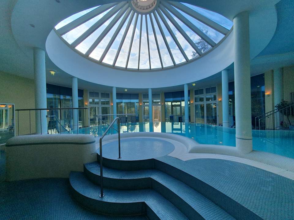 Pool Wellnesshotel Allmer