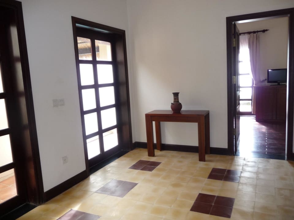 Vorraum im unteren Bereich der Villa Swiss-Belhotel Son Tra Resort & Villas