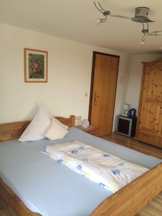 Doppelbett Gästehaus Reblandhof Siebenhaller