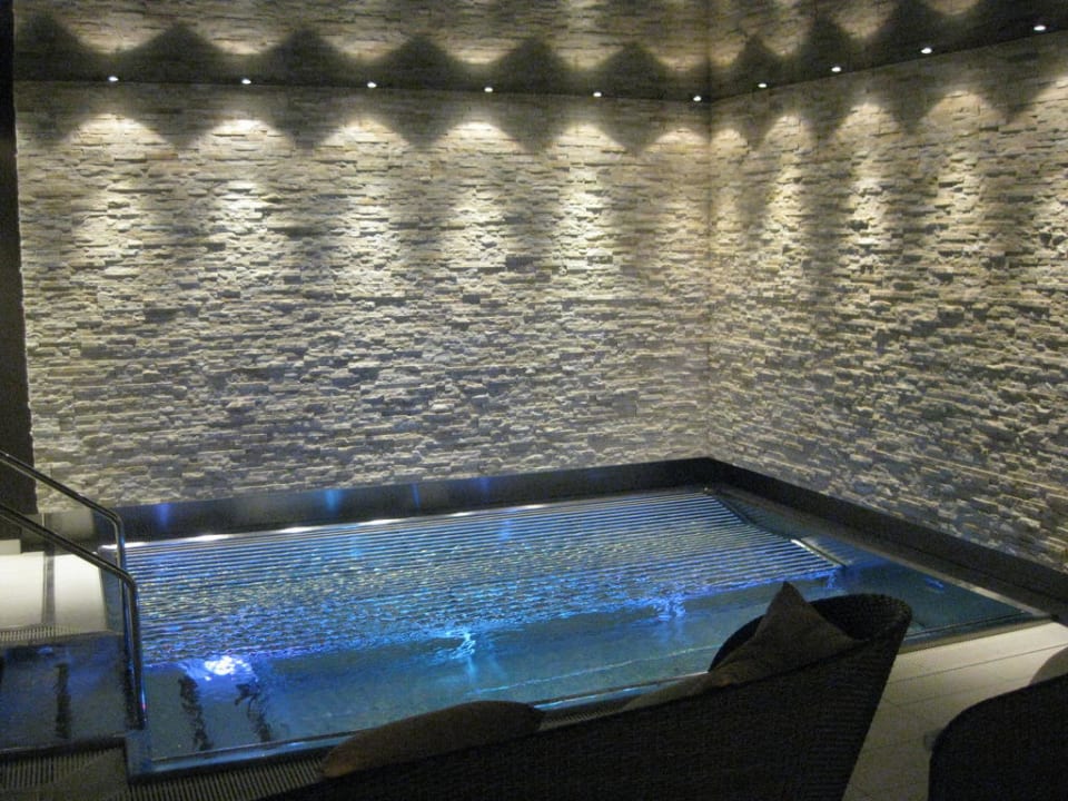 Grosser Whirlpool Europe Hotel & Spa