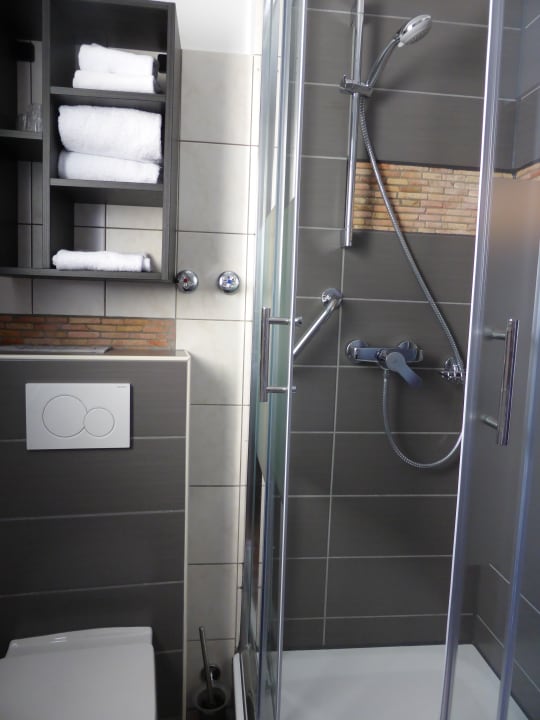 Zimmer Rheinhotel Lilie