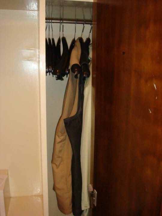 Kasten, Zimmer 418 Ibiscus Hotel Rhodos