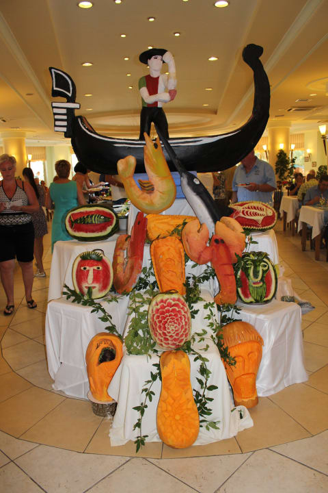 Schöne Dekoration als Kunstwerke Side Sun Hotel