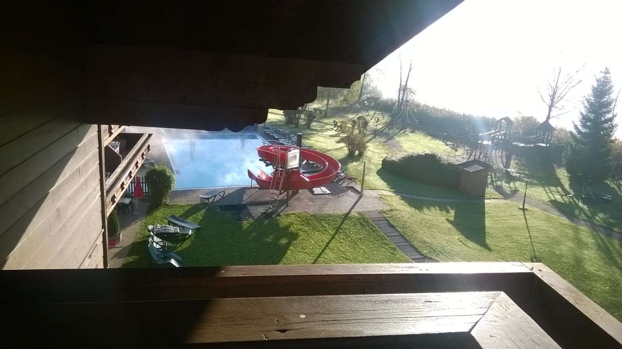 Außenpool Hotel Bellevue am See