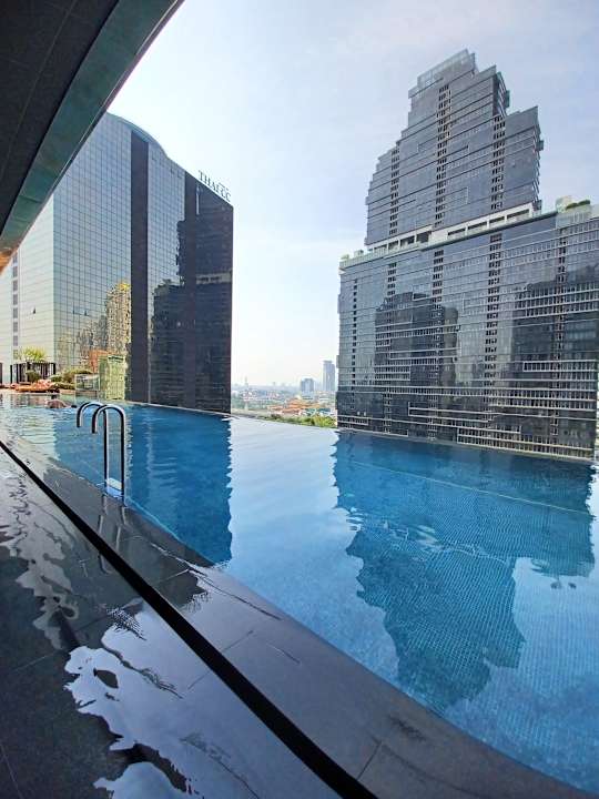 Pool Eastin Grand Hotel Sathorn