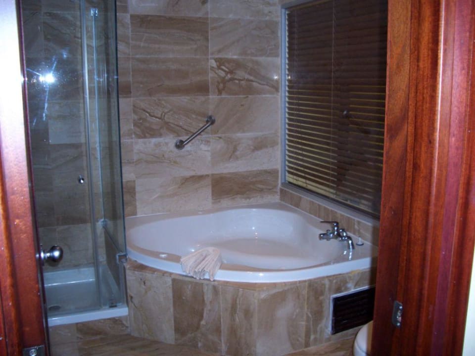 Dusche und Jacuzzi Ocean Blue & Sand