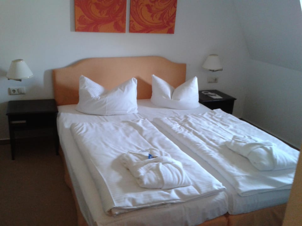 Bett Hotel Wyndham Garden Quedlinburg Stadtschloss