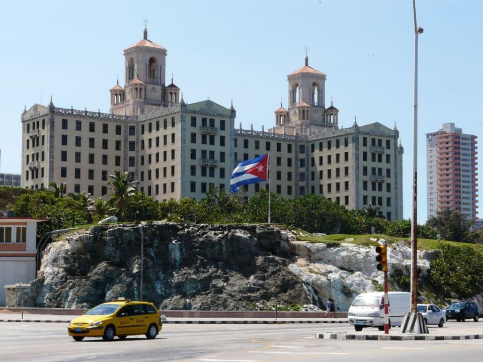Blick von der Strasse Hotel Nacional De Cuba