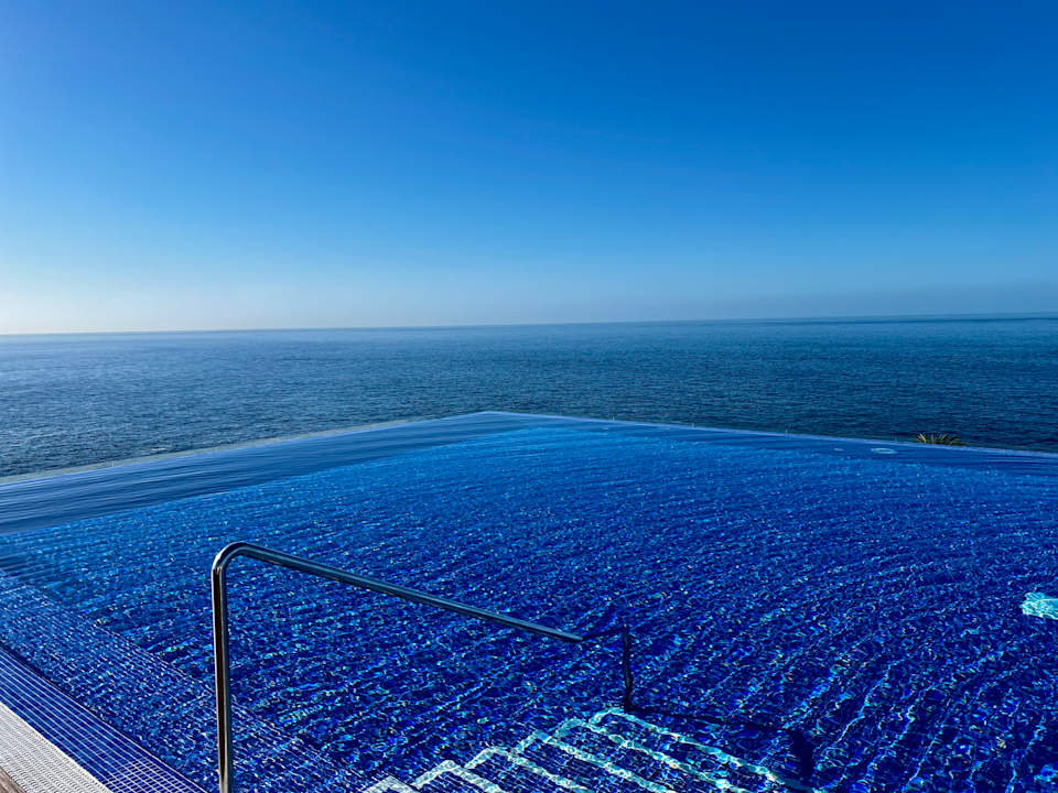 Pool H10 Atlantic Sunset Horizons Collection