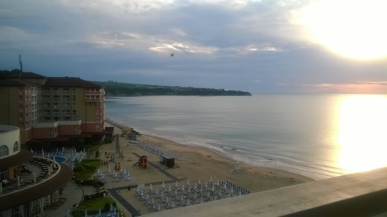 Nad ranem Sol Luna Bay