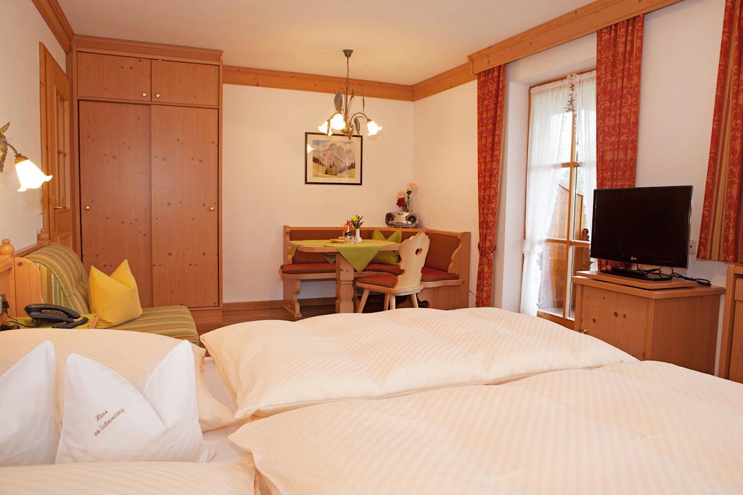 FeWo 1 - Wohnen und Schlafen Haus am Schmiedweg