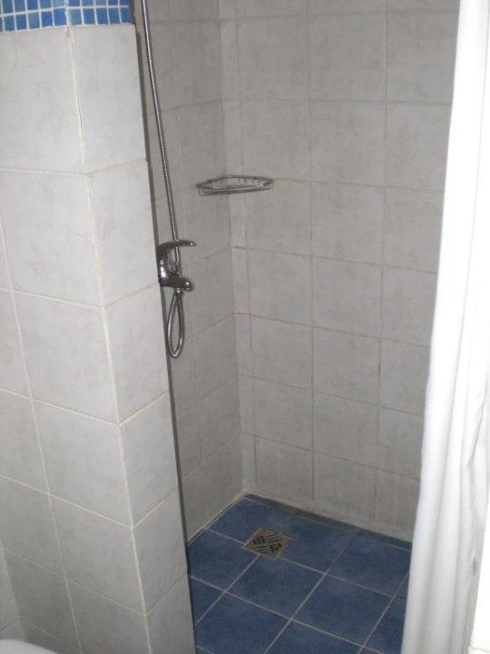 Blick in Badezimmer (Dusche) Three Corners Rihana Resort Deluxe