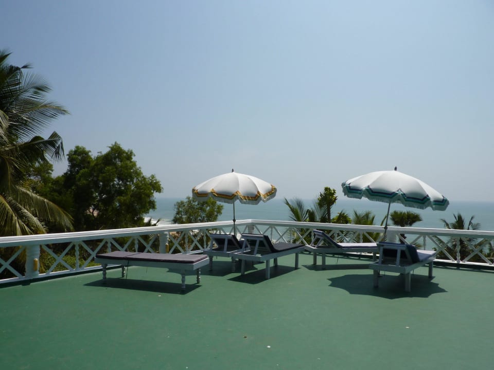 Pool-Terrasse Hotel Nikki s Nest