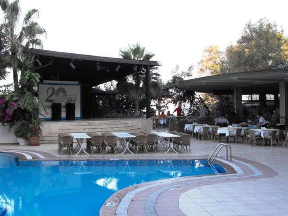 Pool mit Bühne Kırbıyık Resort Hotel - Alanya