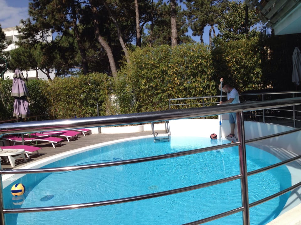 Frühstück am Pool Hotel Anapaya