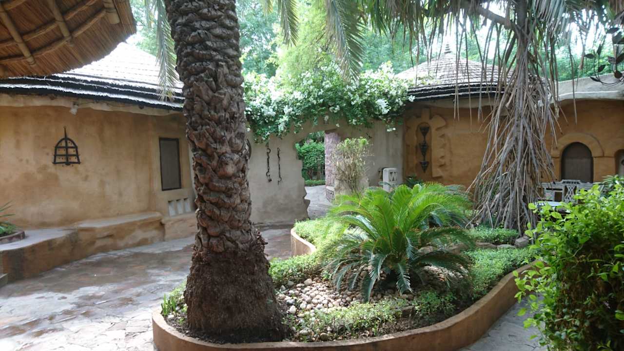 Außenansicht Hotel Ajit Bhawan Palace