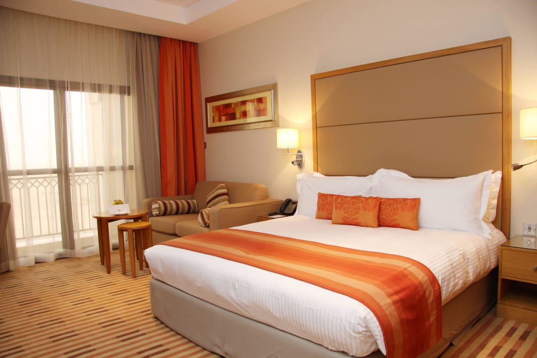 Standard Room King  Hotel Crowne Plaza Sohar