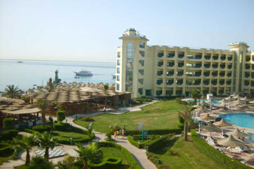 Вид из номера Moreno Horizon Spa & Resort