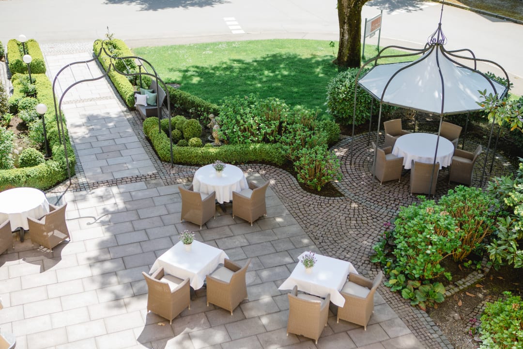 Gartenanlage Hirsch 1783 Hotel