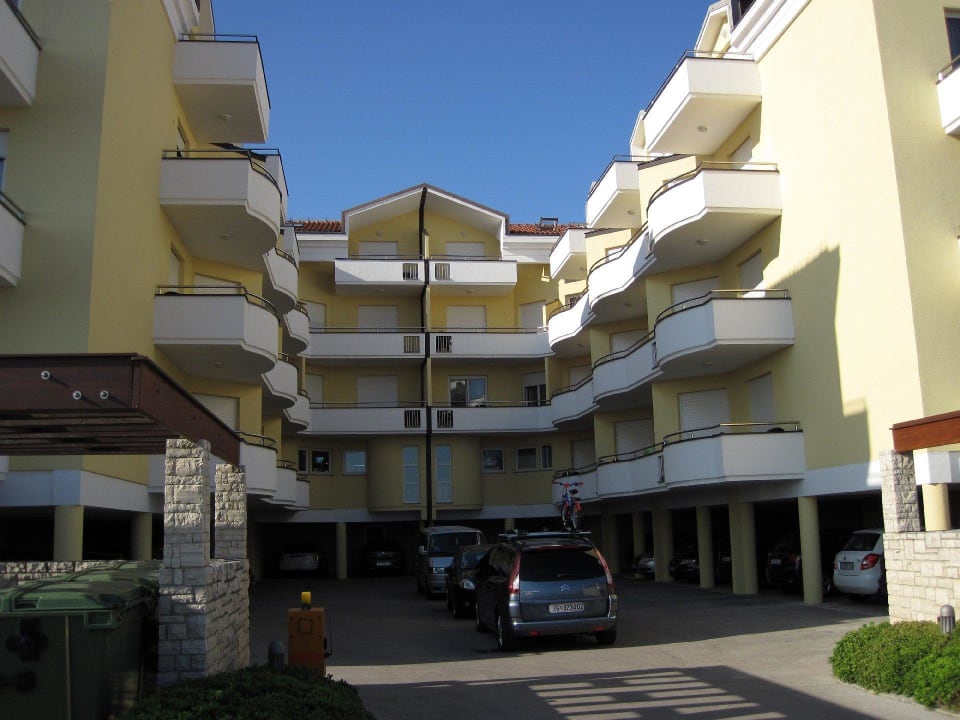 Innenhof Skiper Resort