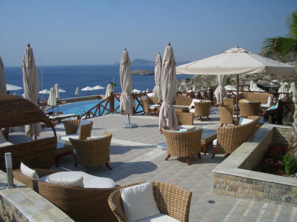 Gemütliche Sitzgelegenheiten Hotel Kalithea Horizon Royal