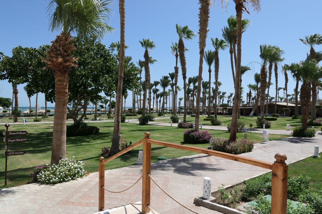 Gartenanlage Meraki Resort (Adults Only)
