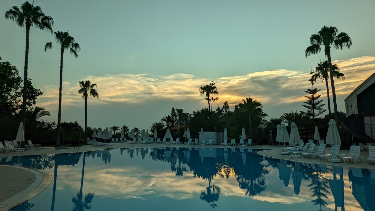 Pool Iz Flower Side Beach Hotel