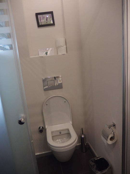 Eingang etwas schmal, da Duschtür zu groß Orka Sunlife Resort & Spa