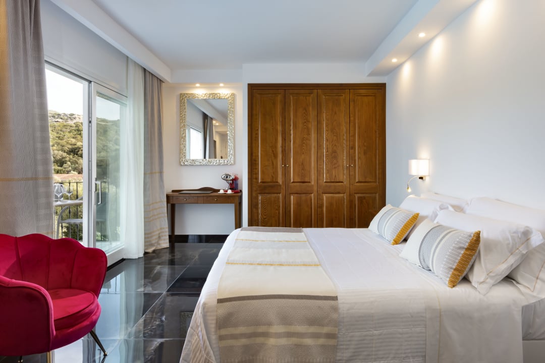 Zimmer Hotel La Rocca Resort & Spa