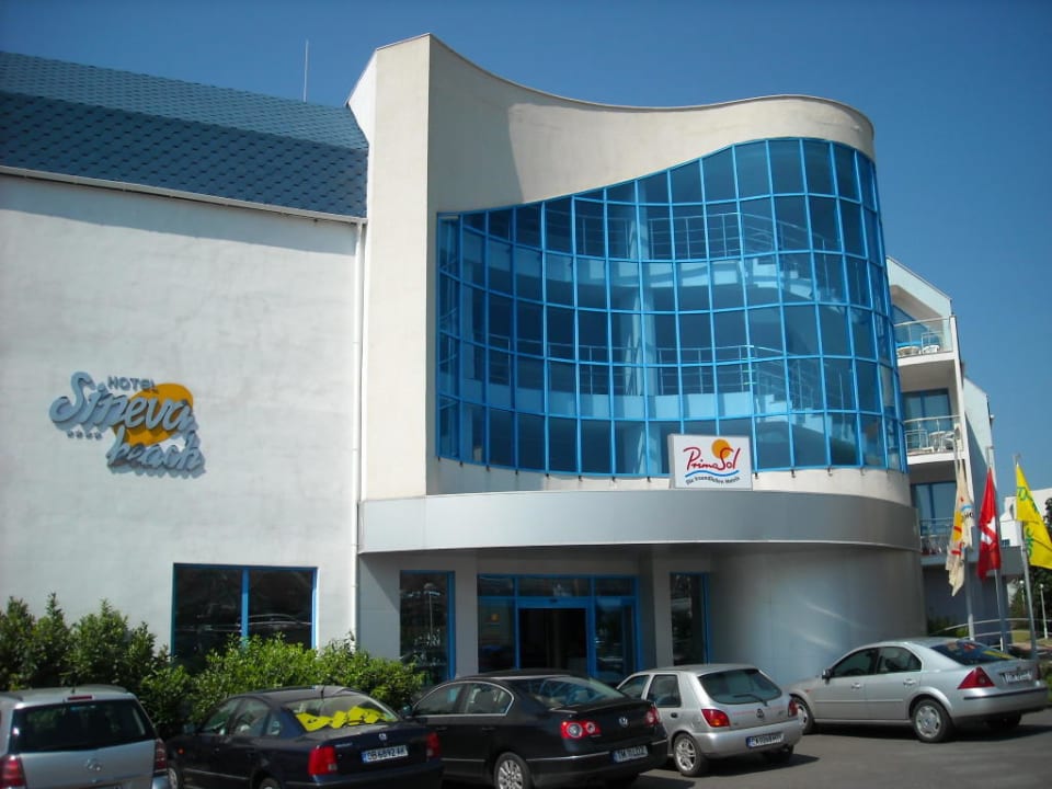 Eingang Hotel Sineva Beach