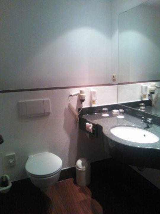 Großes Bad H+ Hotel Hannover