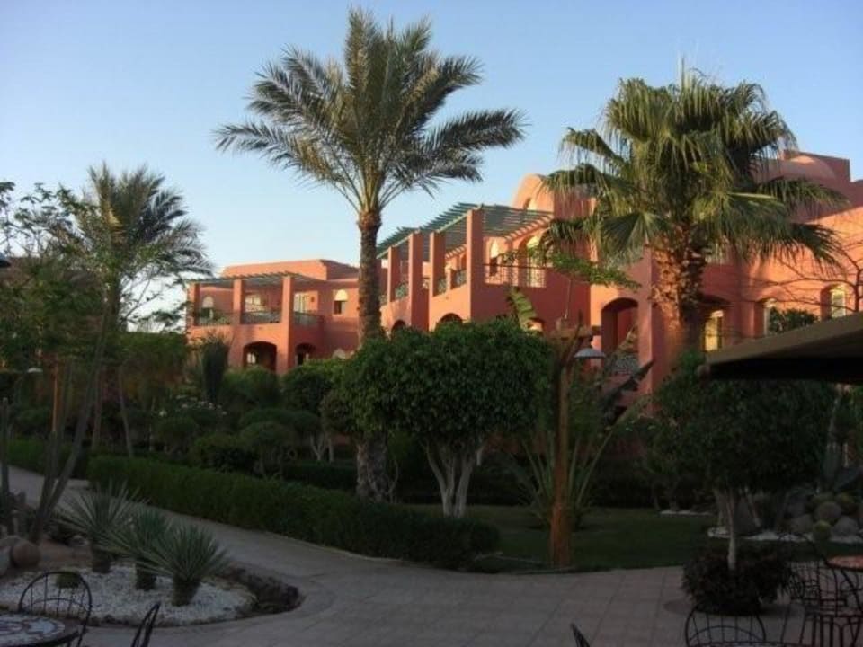 Clubanlage bei Sonnenuntergang TUI MAGIC LIFE Redsina Sharm El Sheikh