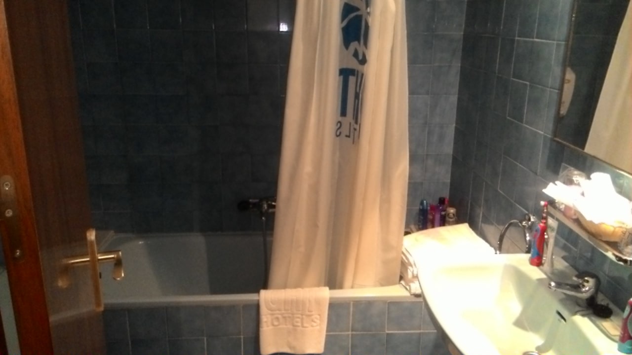 Zimmer Hotel GHT Neptuno