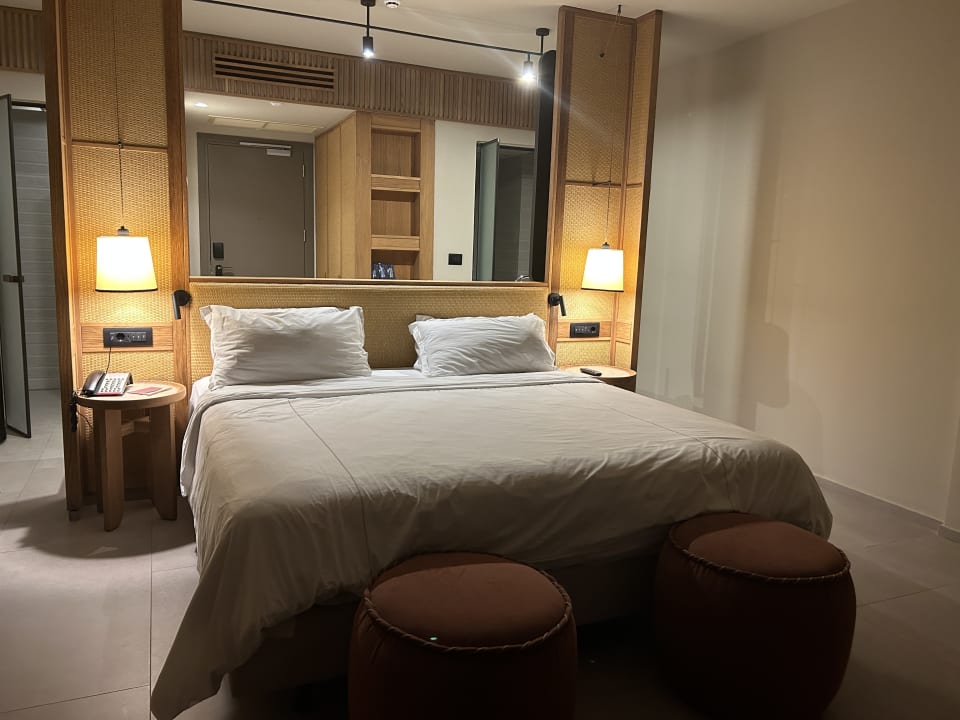 Zimmer The Royal Senses Resort, Curio Collection by Hilton