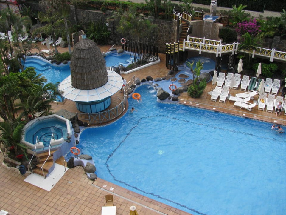 Pool von Zimmer 449 aus gesehen Abora Catarina by Lopesan Hotels