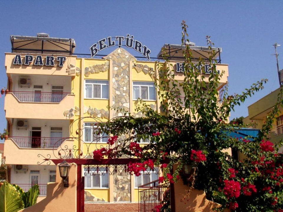 Die Vorderseite des Hotels Hotel Beltürk