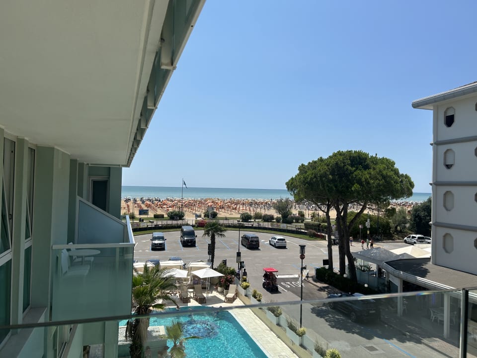 Pool Hotel Montecarlo