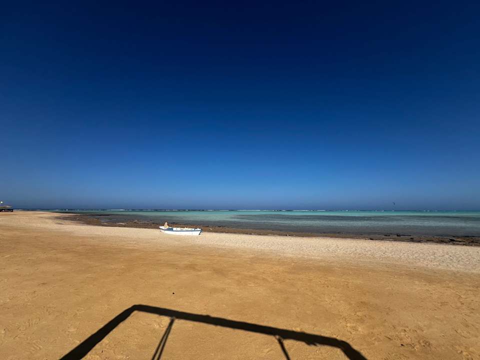 Strand True Beach Resort