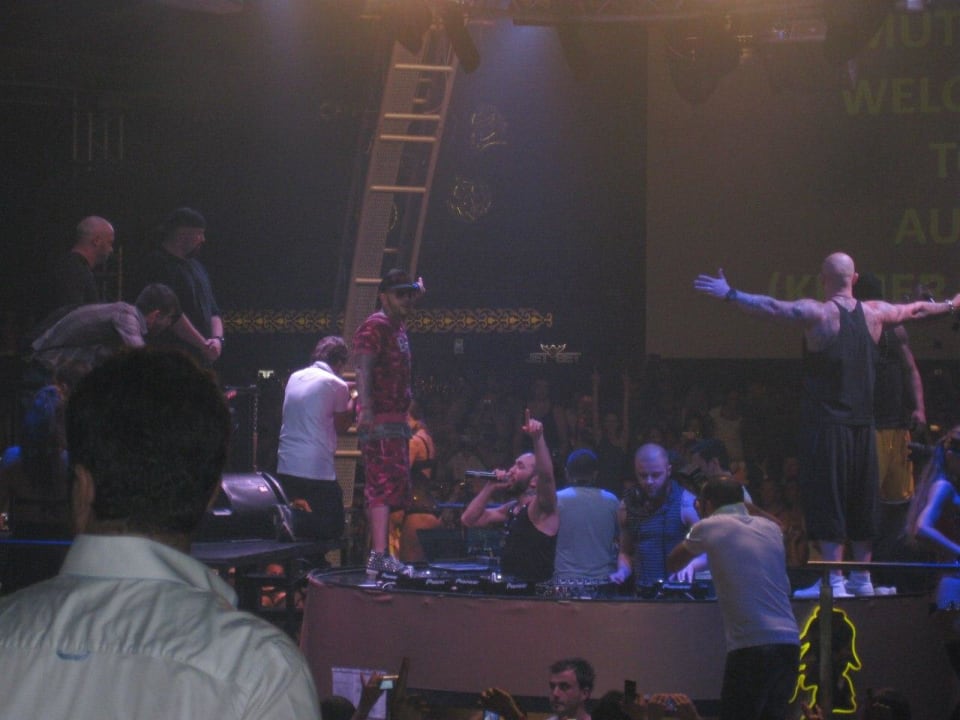 Клуб "Аура". Тимати Ambassador Plaza Hotel