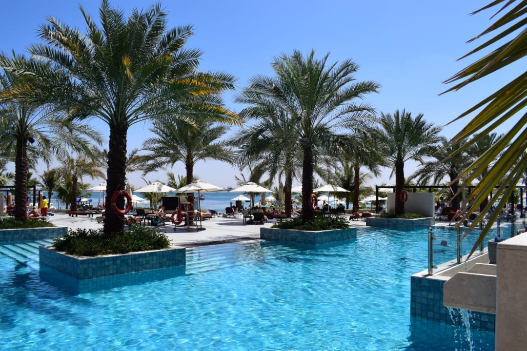 Ü18 Pool DoubleTree by Hilton Resort & Spa Marjan Island