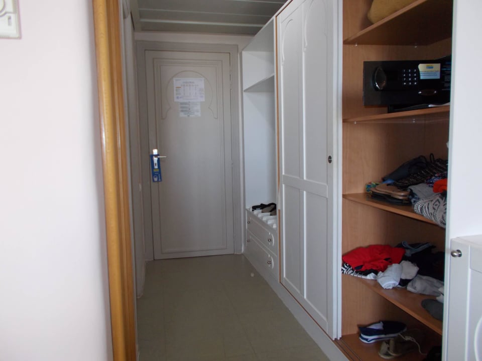 Kleiderschrank inkl Safe Calimera Yati Beach