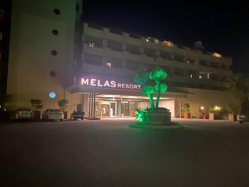 Außenansicht Melas Resort Hotel