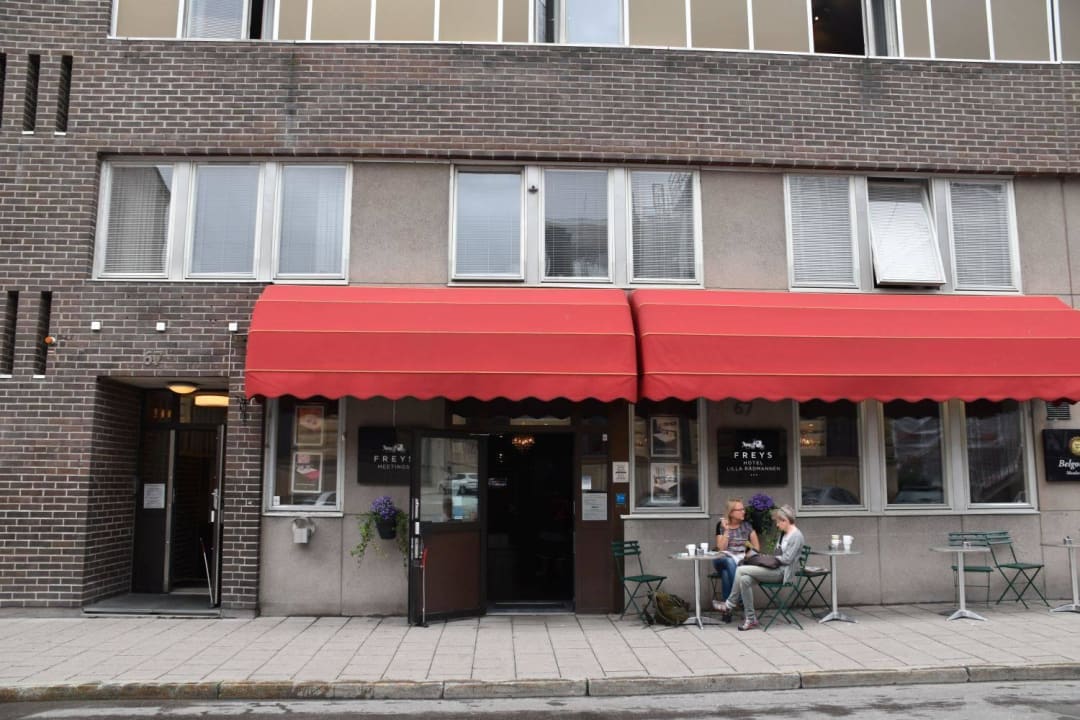   nüchterne Fassade Hotel Lilla Radmannen