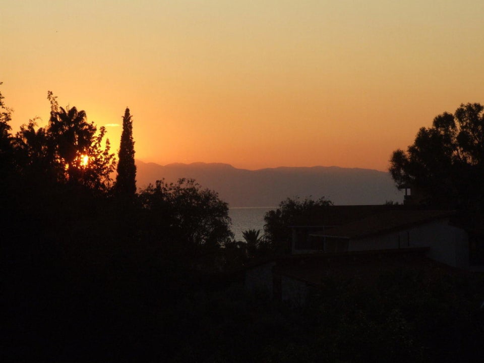 Sonnenuntergang vom Balkon Hotel Sirma